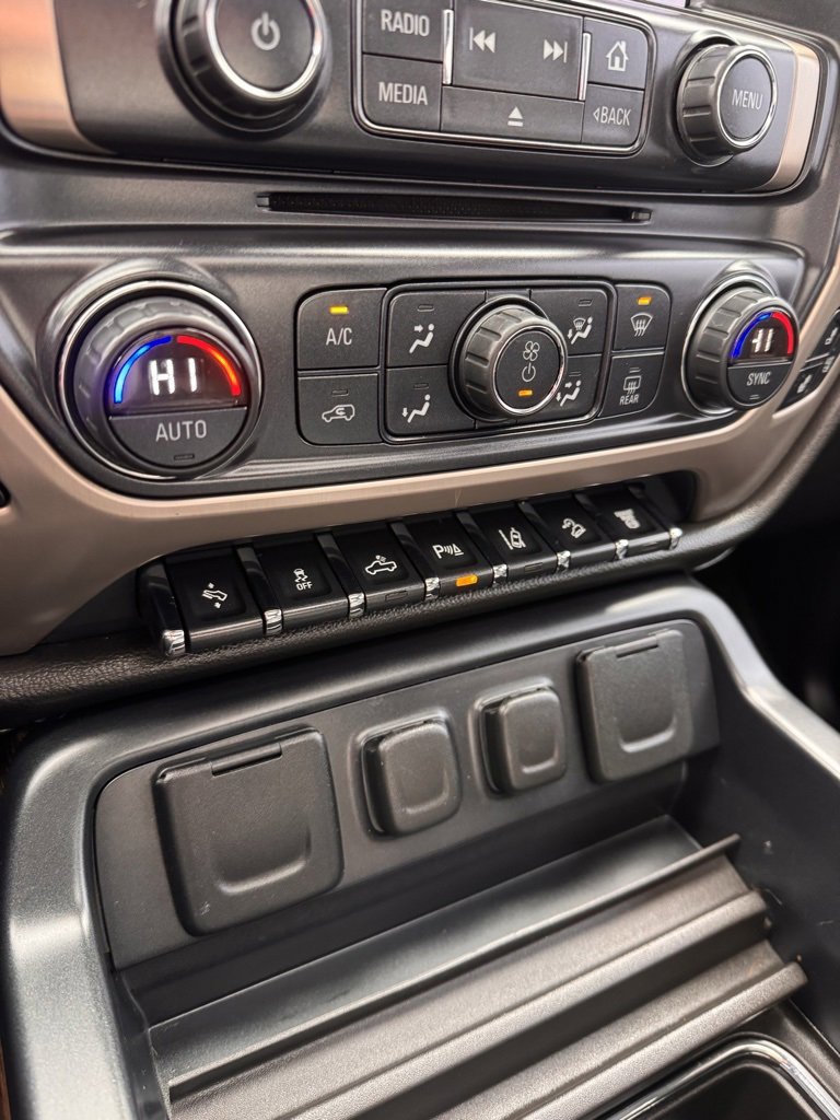 Used 2015 GMC Sierra 2500 Denali w/ Duramax Plus Package image 21