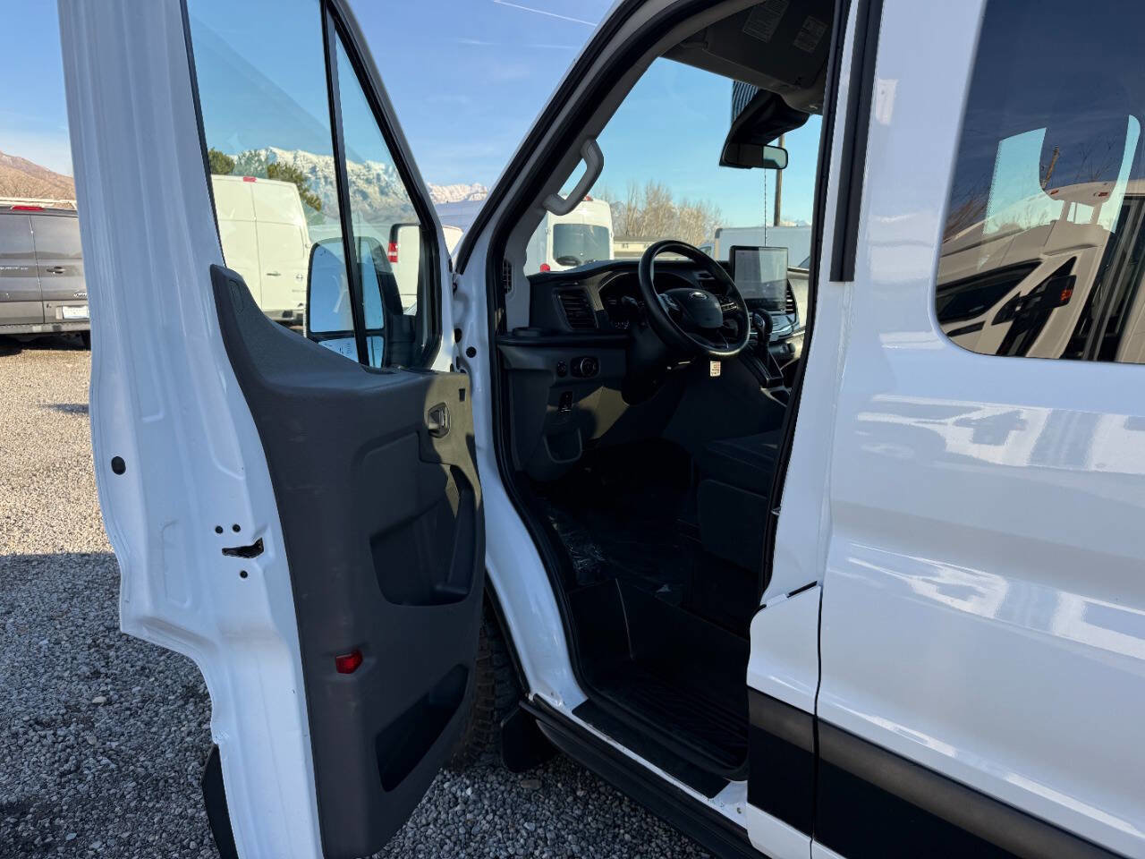 Used 2023 Ford Transit 350 XLT image 15