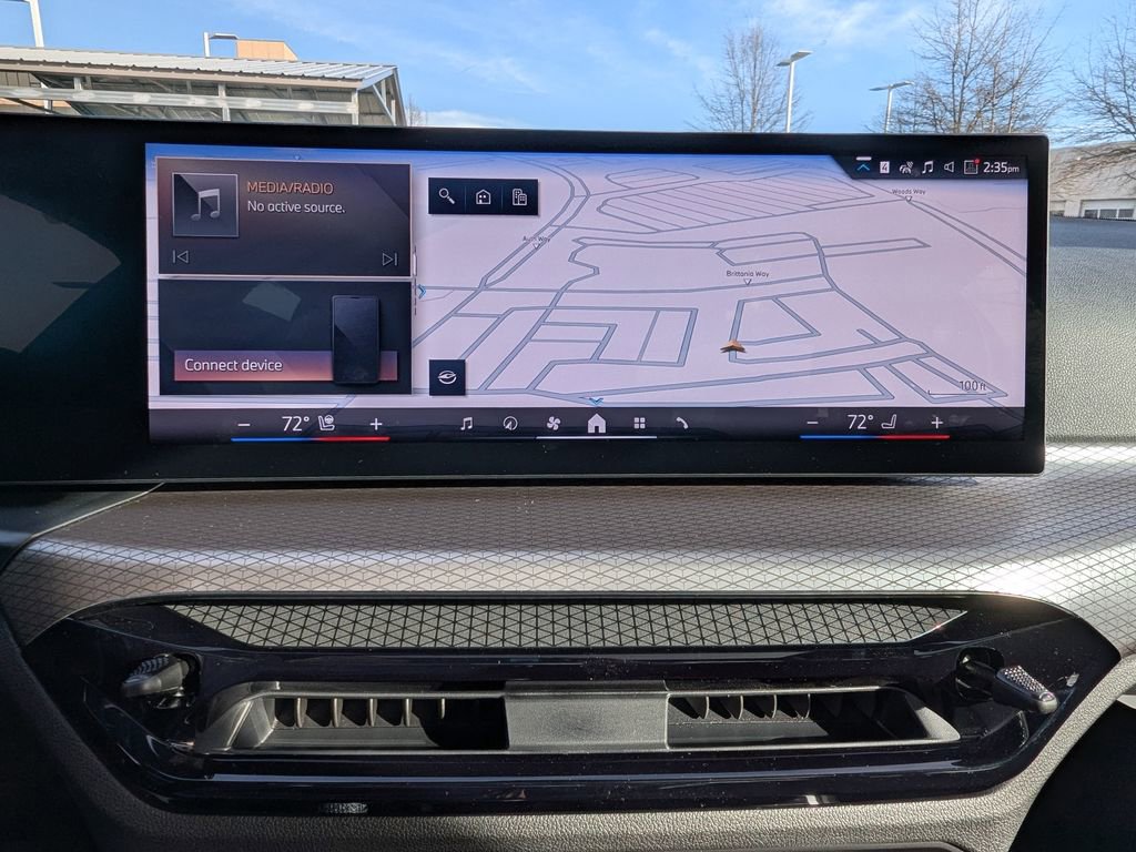 New 2026 BMW 330i xDrive Sedan w/ M Sport Package image 19