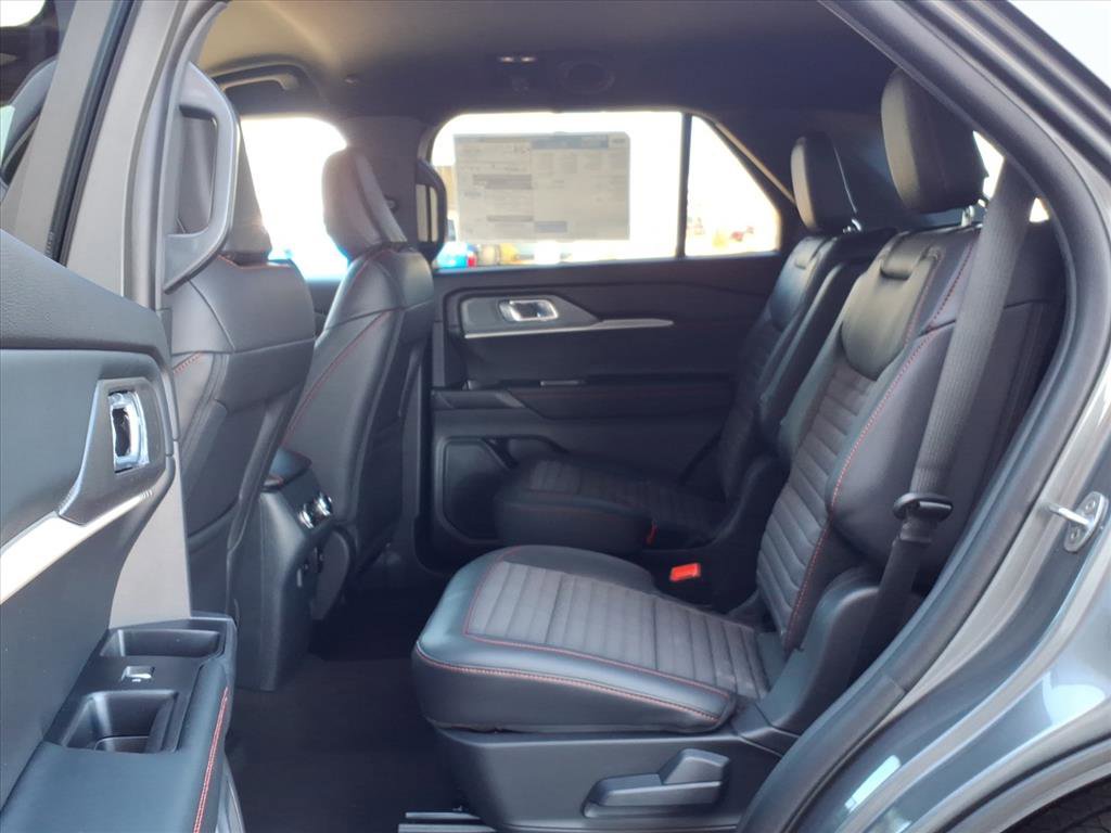 New 2026 Ford Explorer ST-Line w/ ST-Line Street Pack image 16