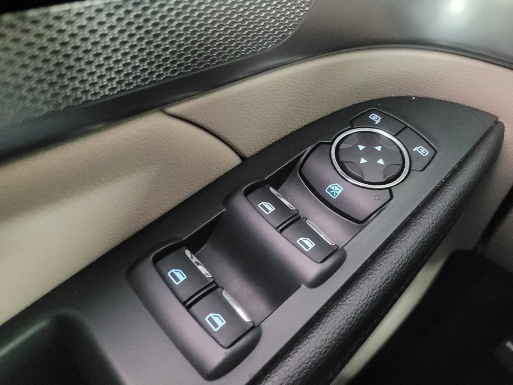 Used 2018 Ford Explorer XLT w/ Equipment Group 201A AWD/4WD image 27