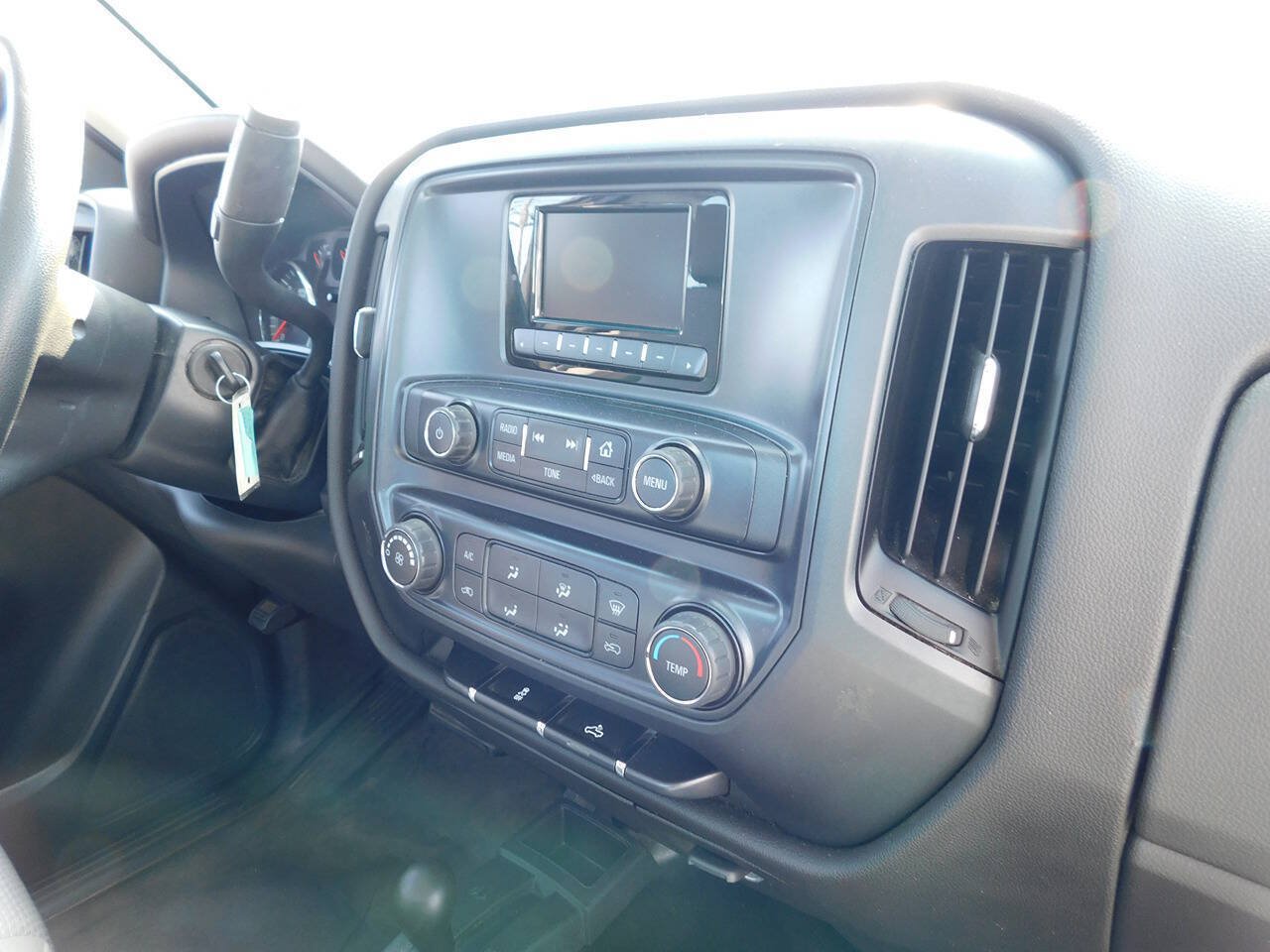 Used 2015 Chevrolet Silverado 1500 W/T w/ Trailering Package AWD/4WD image 29