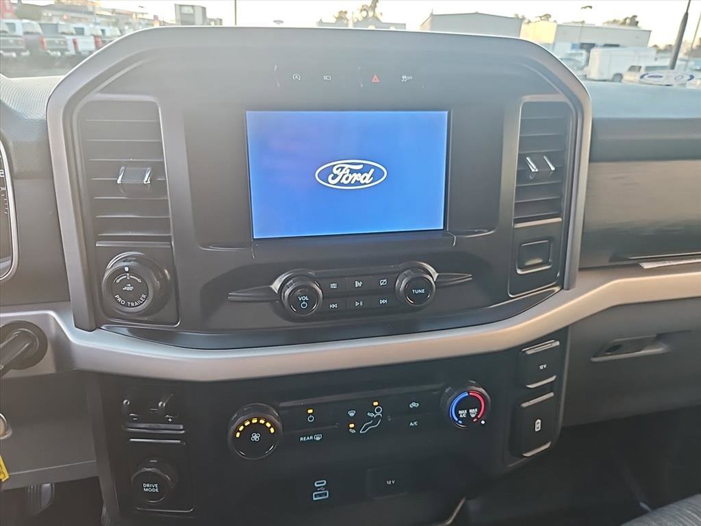 Used 2021 Ford F150 XLT w/ Trailer Tow Package image 15