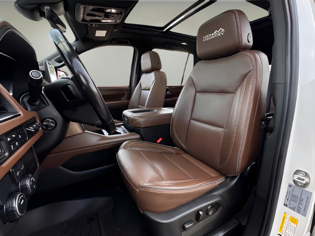 Used 2023 Chevrolet Tahoe High Country w/ Premium Package 2 RWD image 6