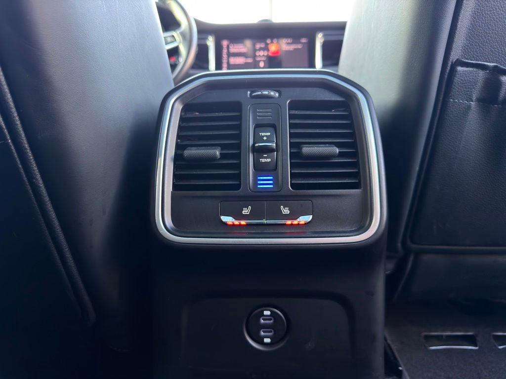 Used 2023 Porsche Macan S image 39