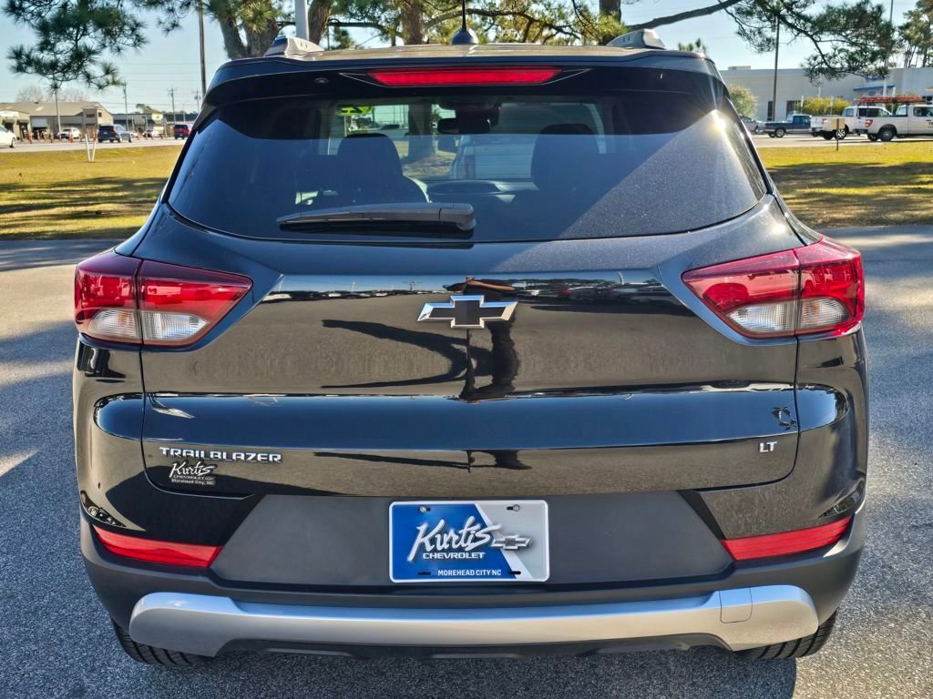 Used 2023 Chevrolet TrailBlazer LT w/ Convenience Package image 4