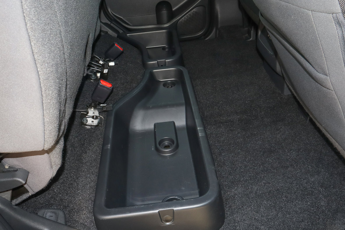 Used 2024 Nissan Frontier SV image 9