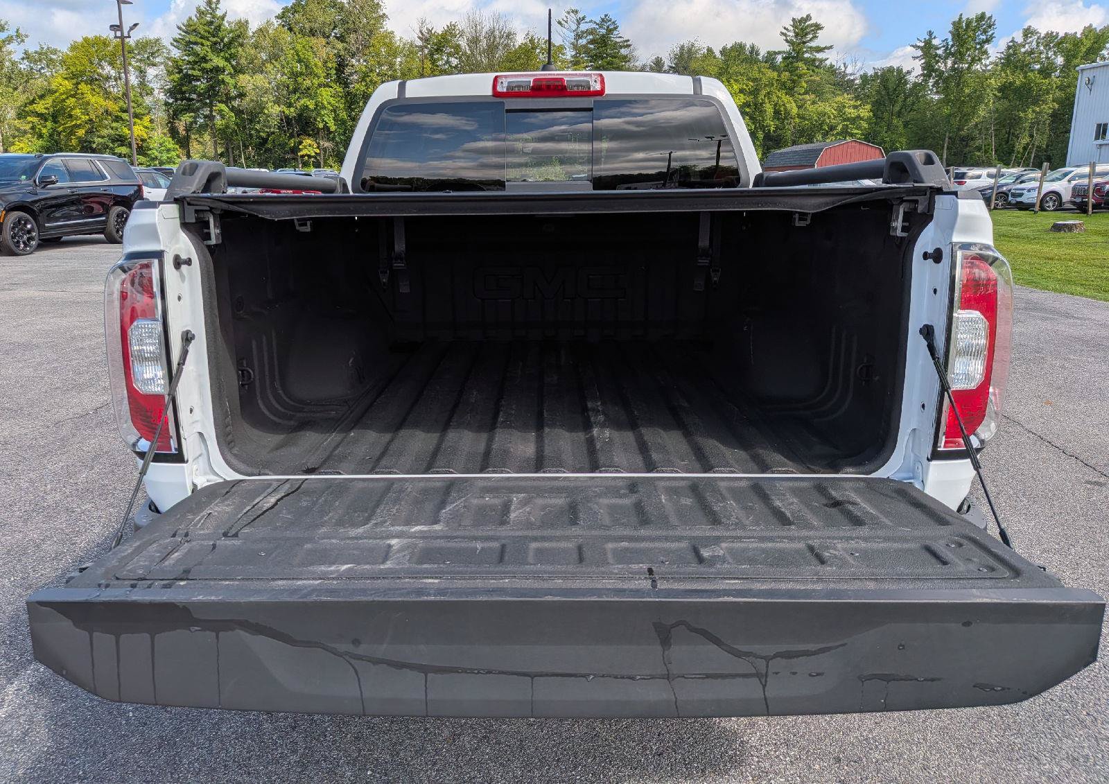 Used 2022 GMC Canyon AT4 AWD/4WD image 10