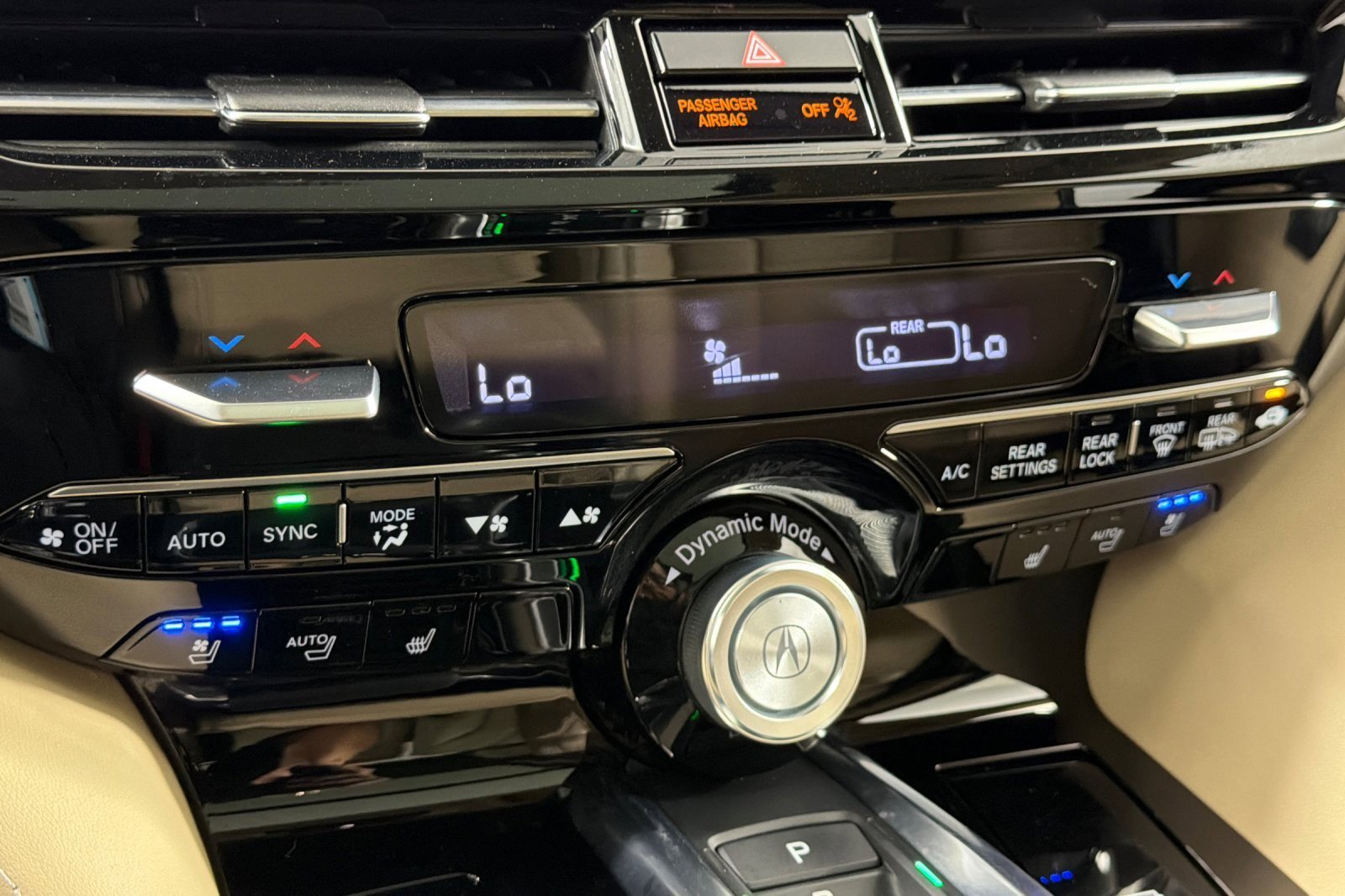 Used 2022 Acura MDX SH-AWD w/ Advance Package image 21