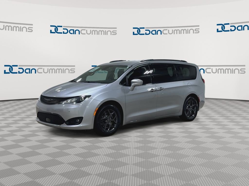 Used 2020 Chrysler Pacifica Touring-L Plus w/ Advanced Safetytec Group image 4