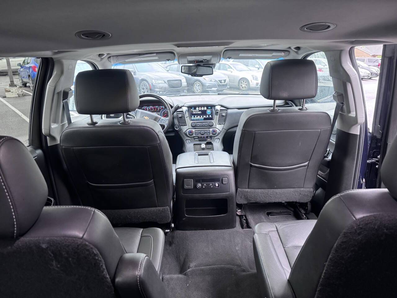 Used 2019 Chevrolet Suburban LT w/ Luxury Package AWD/4WD image 18