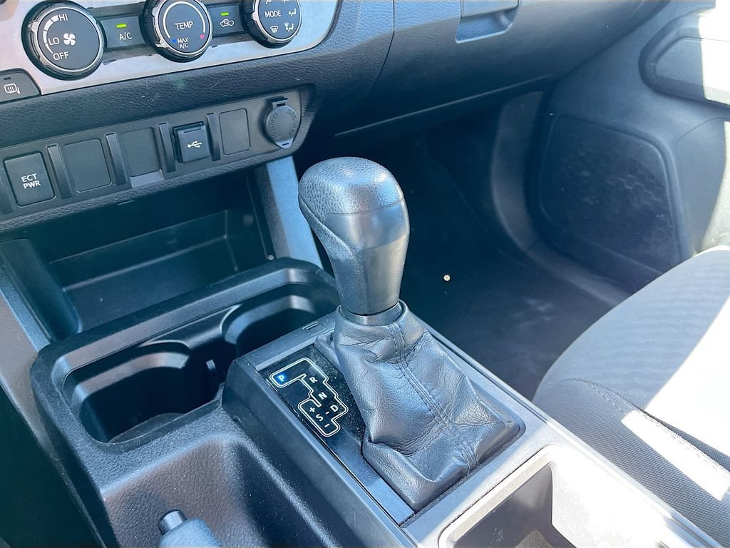 Used 2020 Toyota Tacoma SR RWD image 16