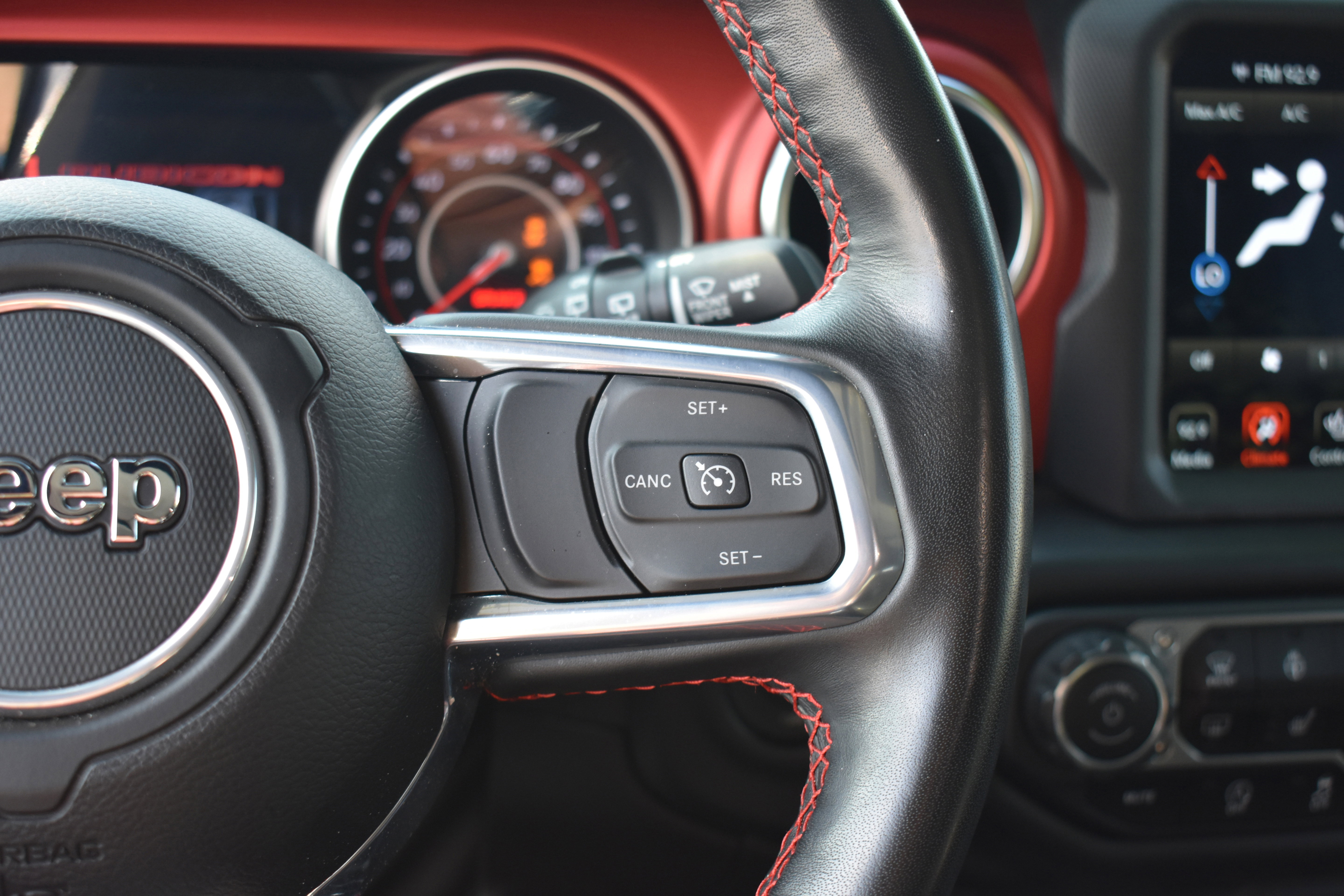 Used 2022 Jeep Wrangler Unlimited Rubicon w/ LED Lighting Group image 14