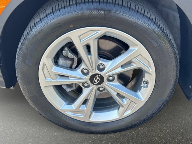 Used 2023 Hyundai Kona SEL AWD/4WD image 9