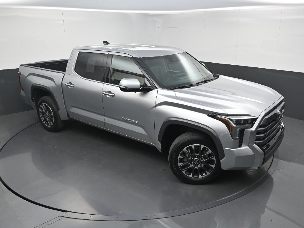 Used 2022 Toyota Tundra Limited AWD/4WD image 35