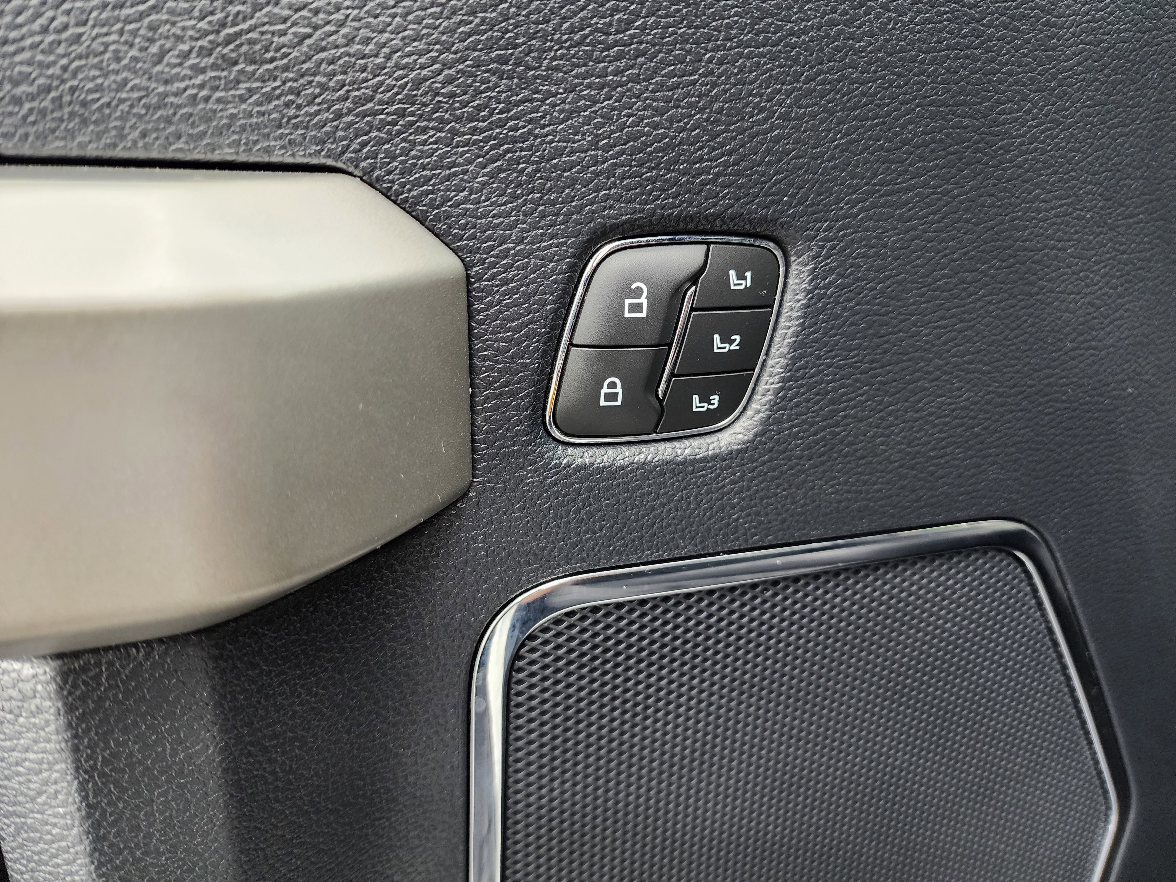 Used 2022 Ford F250 Lariat image 45