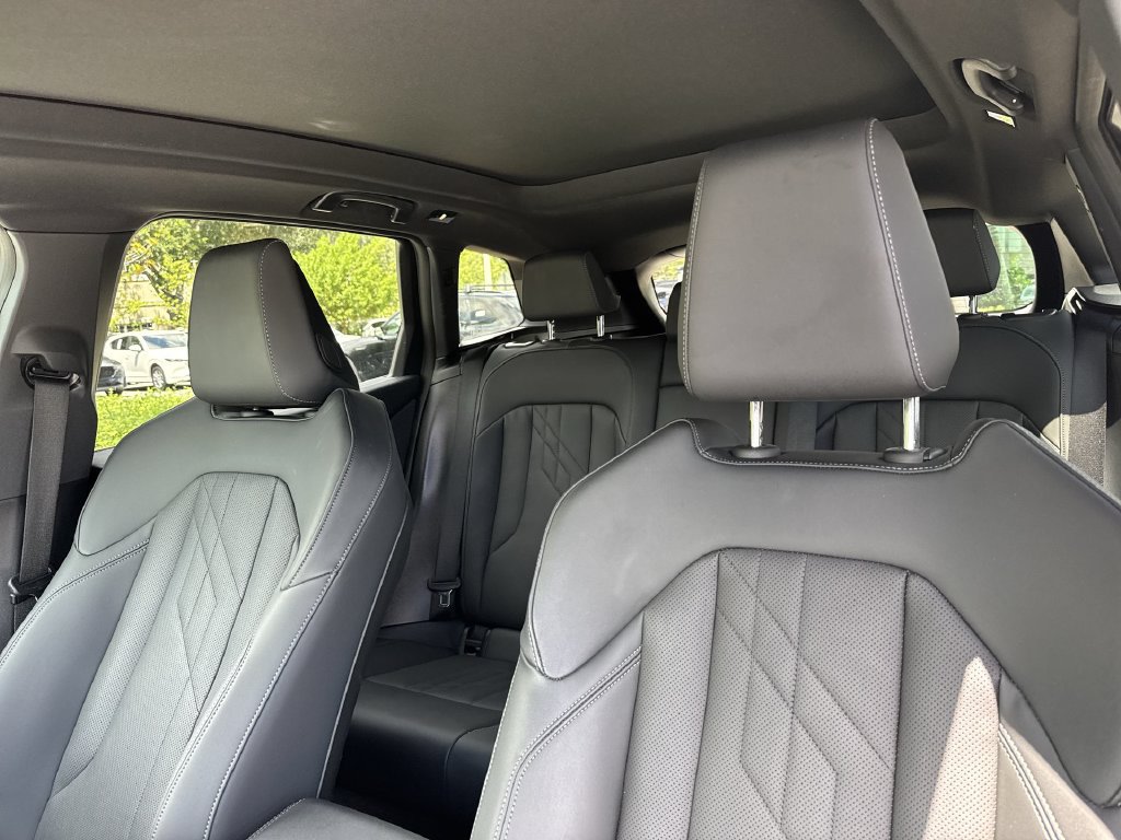 Used 2025 BMW X3 xDrive30i AWD/4WD image 42
