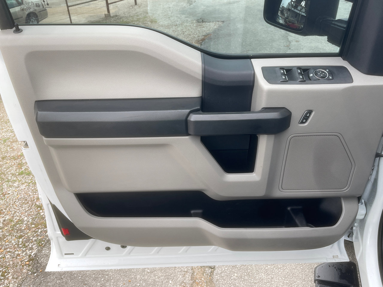 Used 2022 Ford F250 XL w/ Power Equipment Group image 21