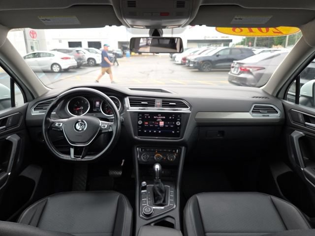 Used 2018 Volkswagen Tiguan SE AWD/4WD image 21