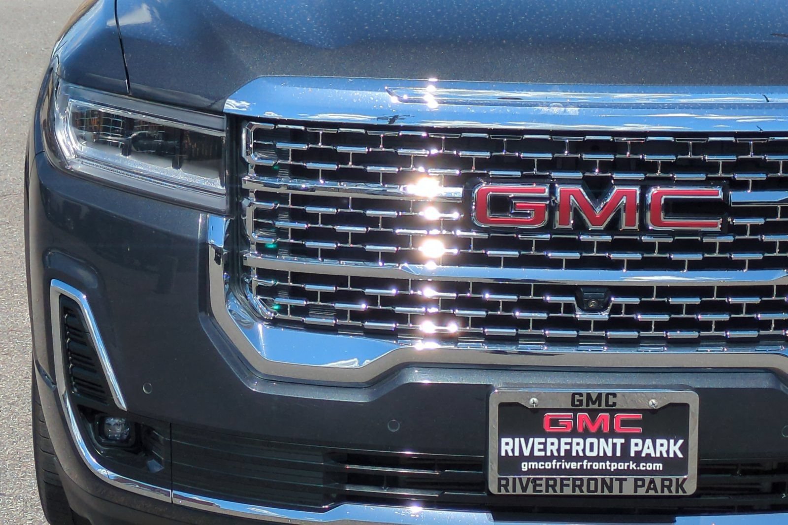 Used 2023 GMC Acadia Denali w/ Denali Ultimate Package AWD/4WD image 46