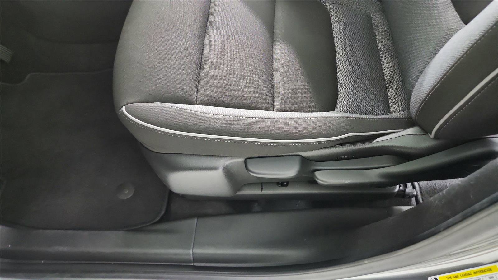 Used 2024 Chevrolet TrailBlazer LT w/ Driver Confidence Package image 17