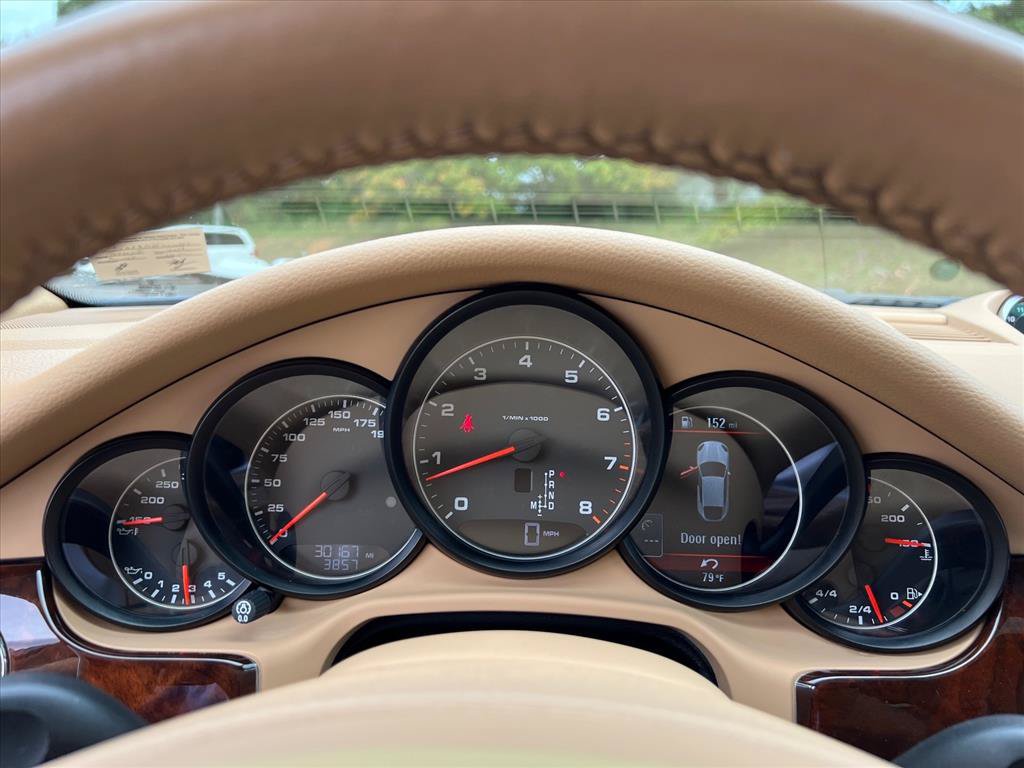 Used 2013 Porsche Panamera 4 w/ Premium Pkg Plus AWD/4WD image 17