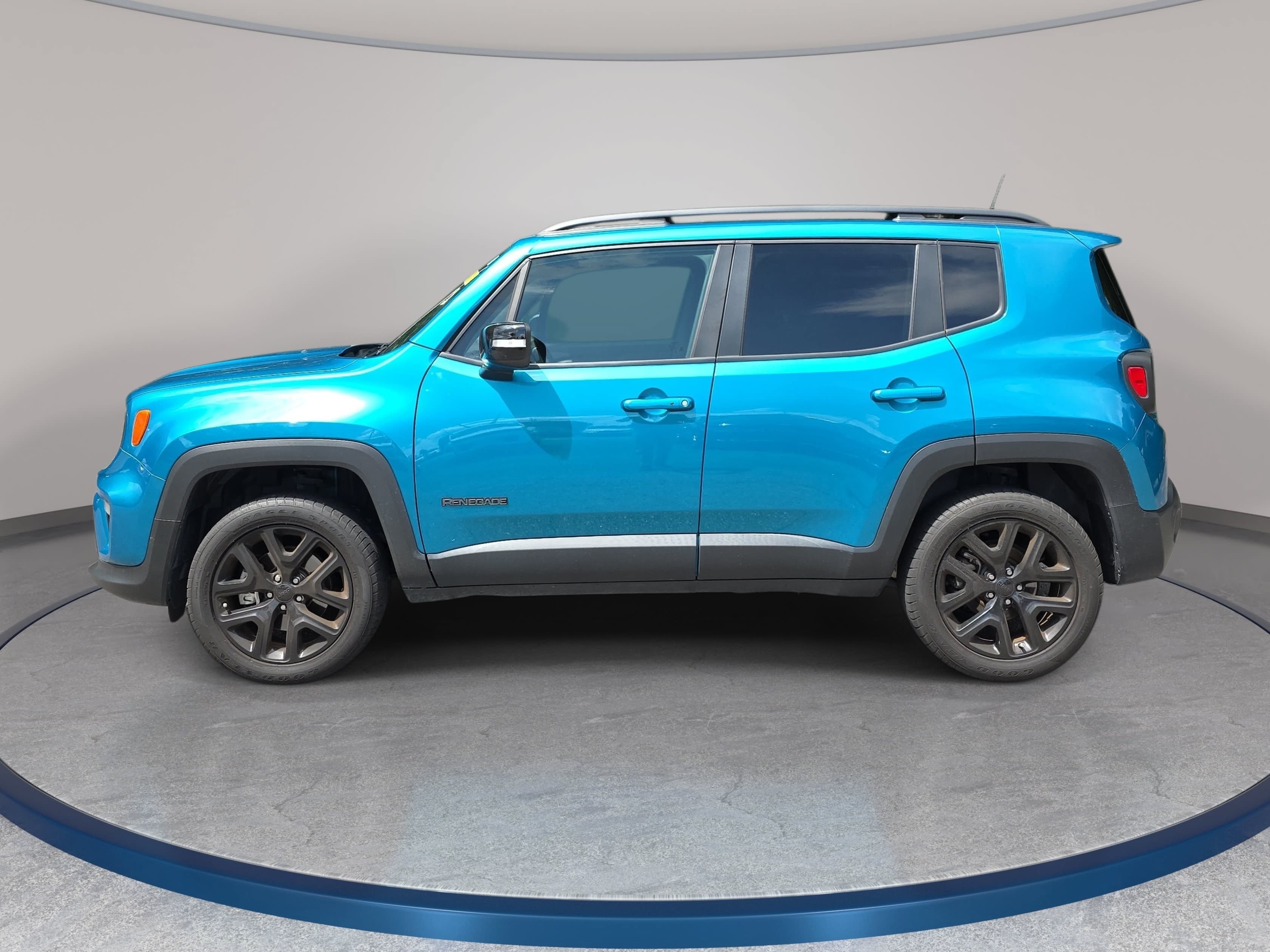 Used 2022 Jeep Renegade Altitude w/ Sun/Sound Group AWD/4WD image 3