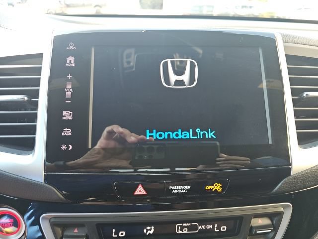 Used 2020 Honda Ridgeline Black Edition image 16