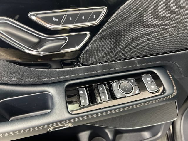 Certified 2025 Lincoln Aviator AWD image 13