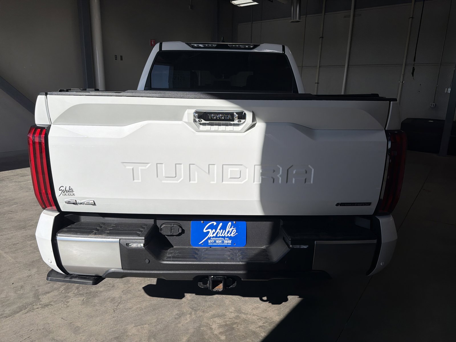 Used 2025 Toyota Tundra Limited image 6