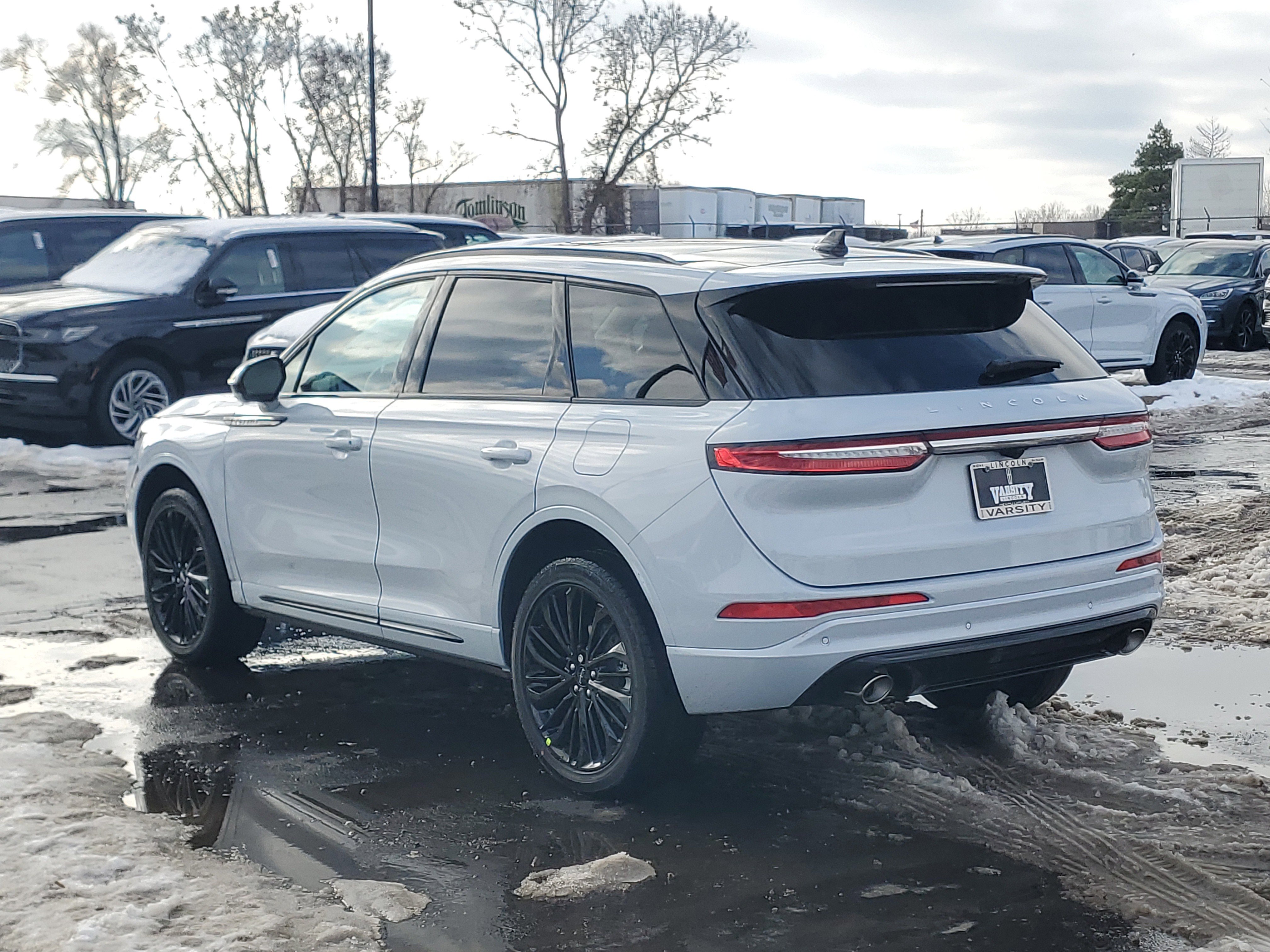 New 2026 Lincoln Corsair Premiere image 3