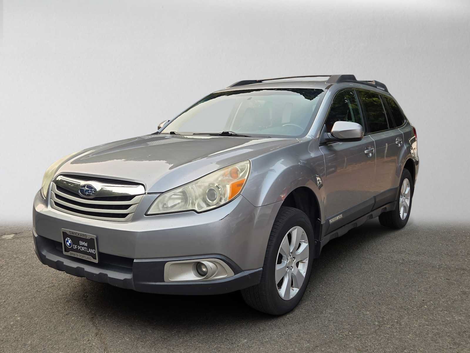 Used 2011 Subaru Outback 2.5i Premium AWD/4WD image 7