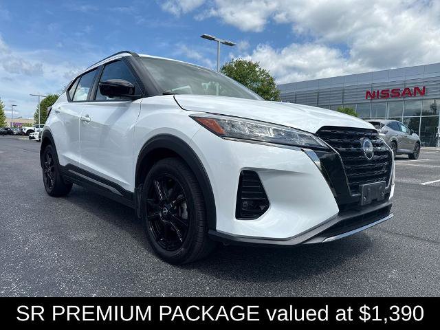 Certified 2024 Nissan Kicks SR w/ SR Premium Package FWD image 3
