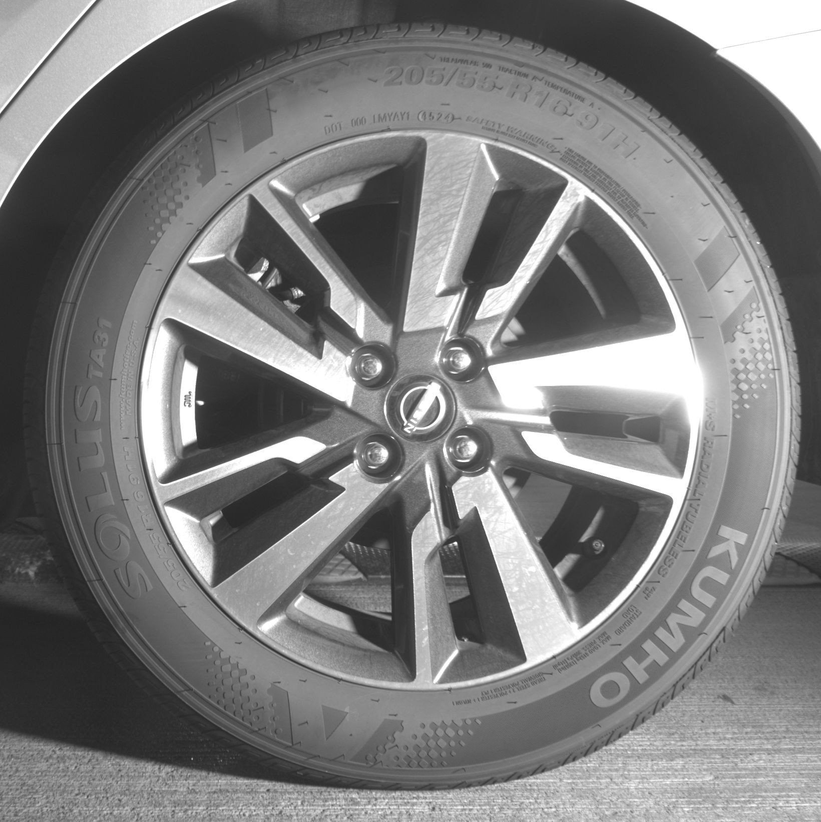 Used 2025 Nissan Versa SV FWD image 14