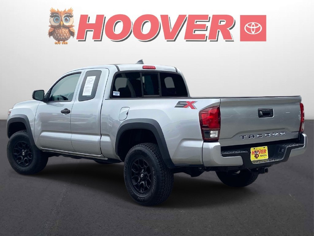 Used 2022 Toyota Tacoma SR w/ SX Package RWD image 5
