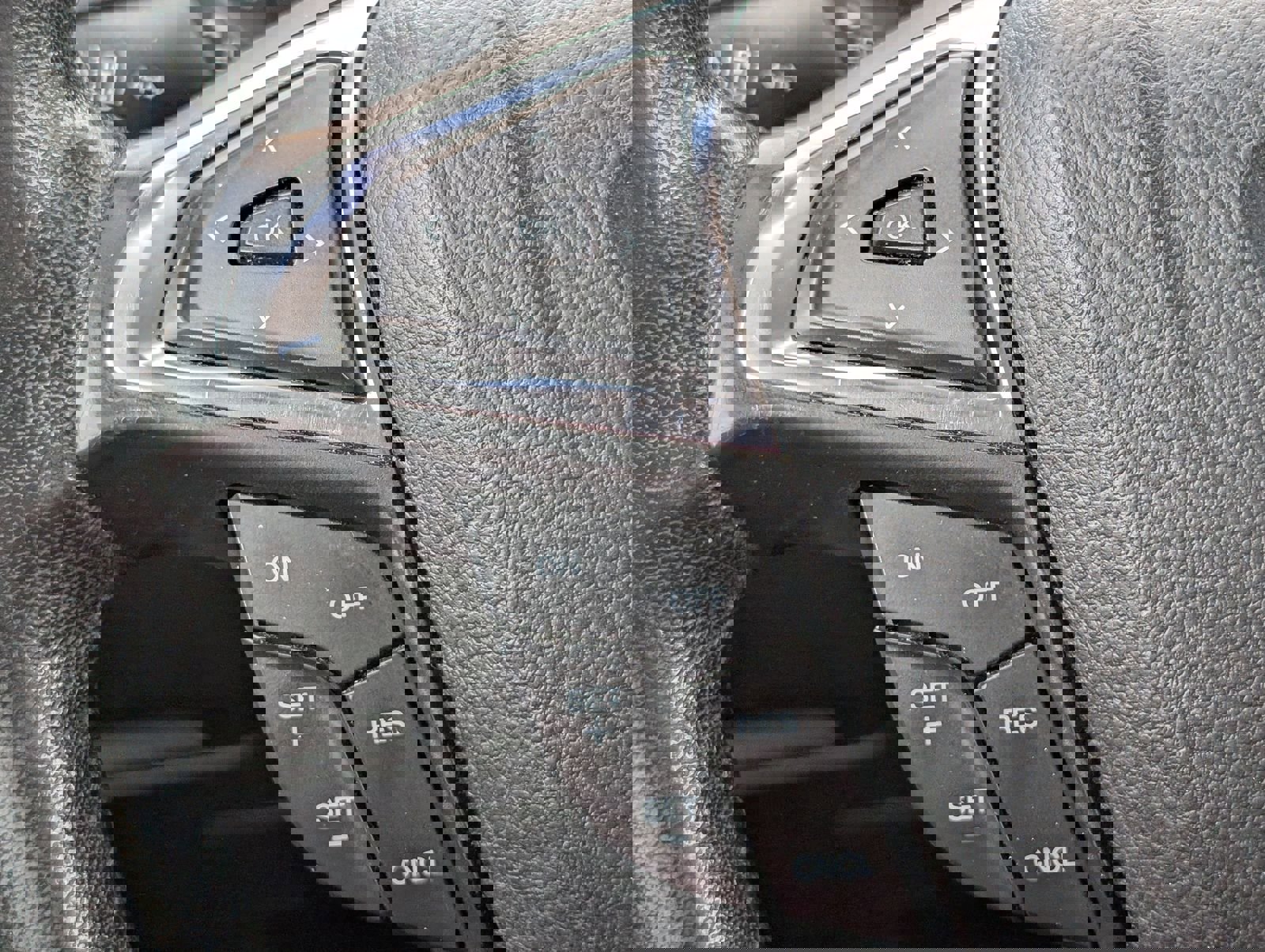 Used 2020 Ford Edge SEL FWD image 23