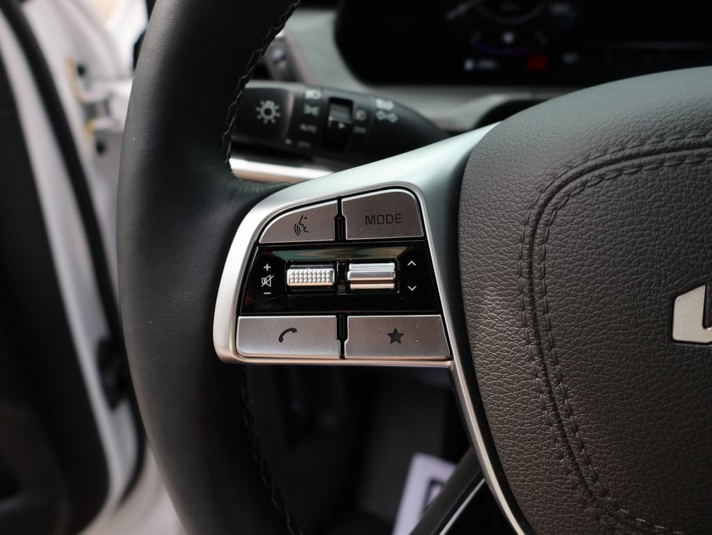 Used 2025 Kia Telluride SX X-Line AWD/4WD image 30