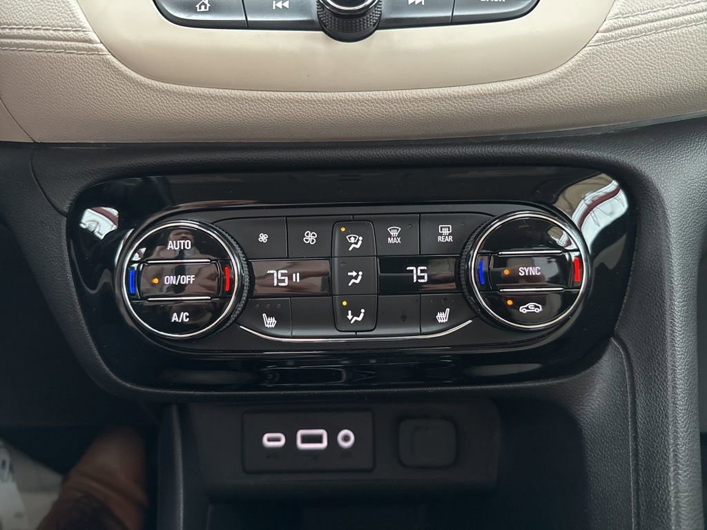 Used 2020 Buick Encore GX Essence image 17