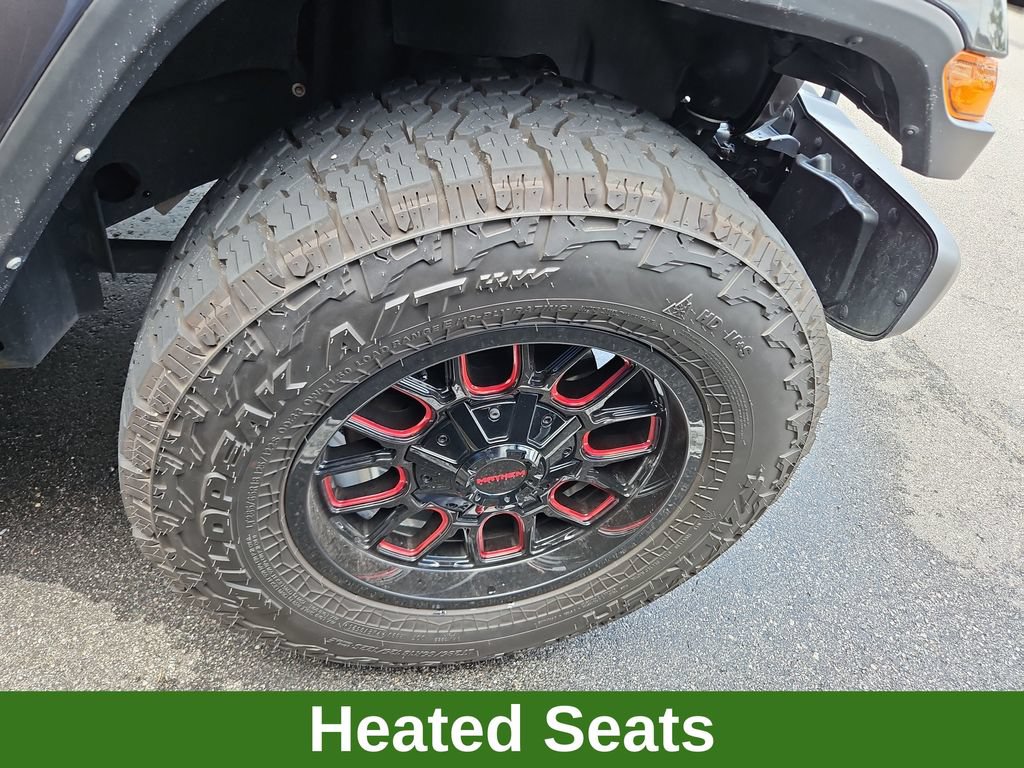 Used 2022 Jeep Wrangler Unlimited Sahara AWD/4WD image 8