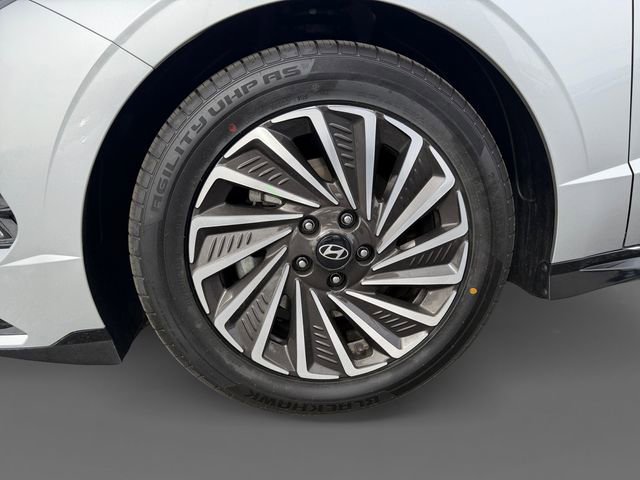 Used 2025 Hyundai Sonata SEL image 12