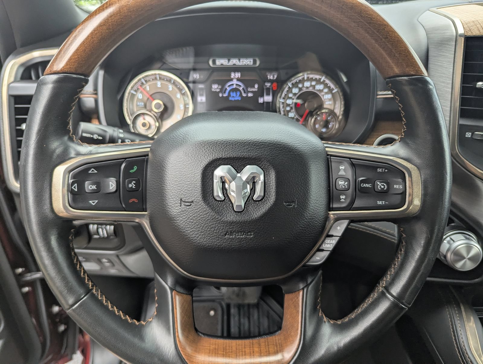 Used 2020 RAM 1500 Limited AWD/4WD image 38