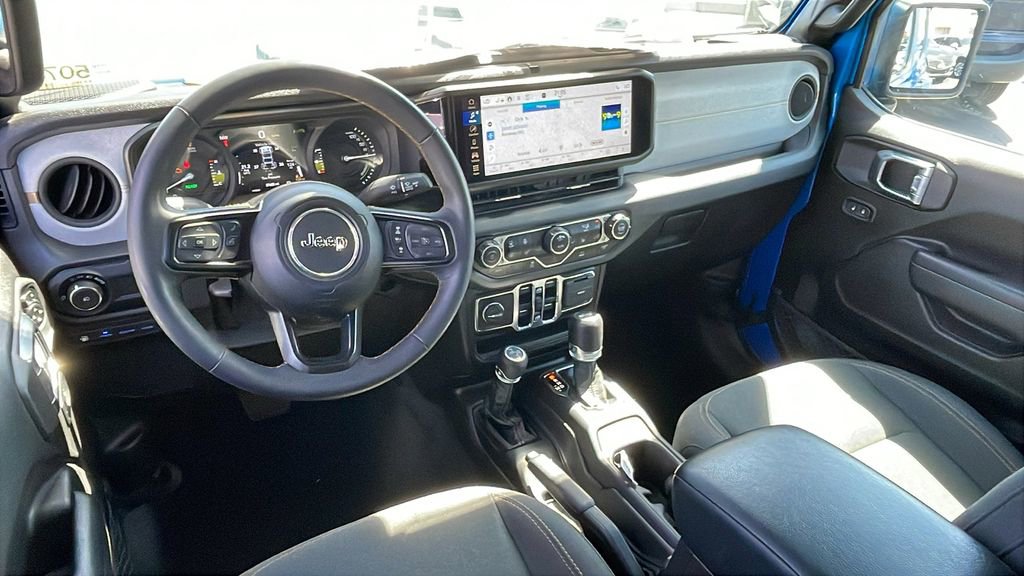 Used 2024 Jeep Wrangler Unlimited w/ Convenience Group image 15
