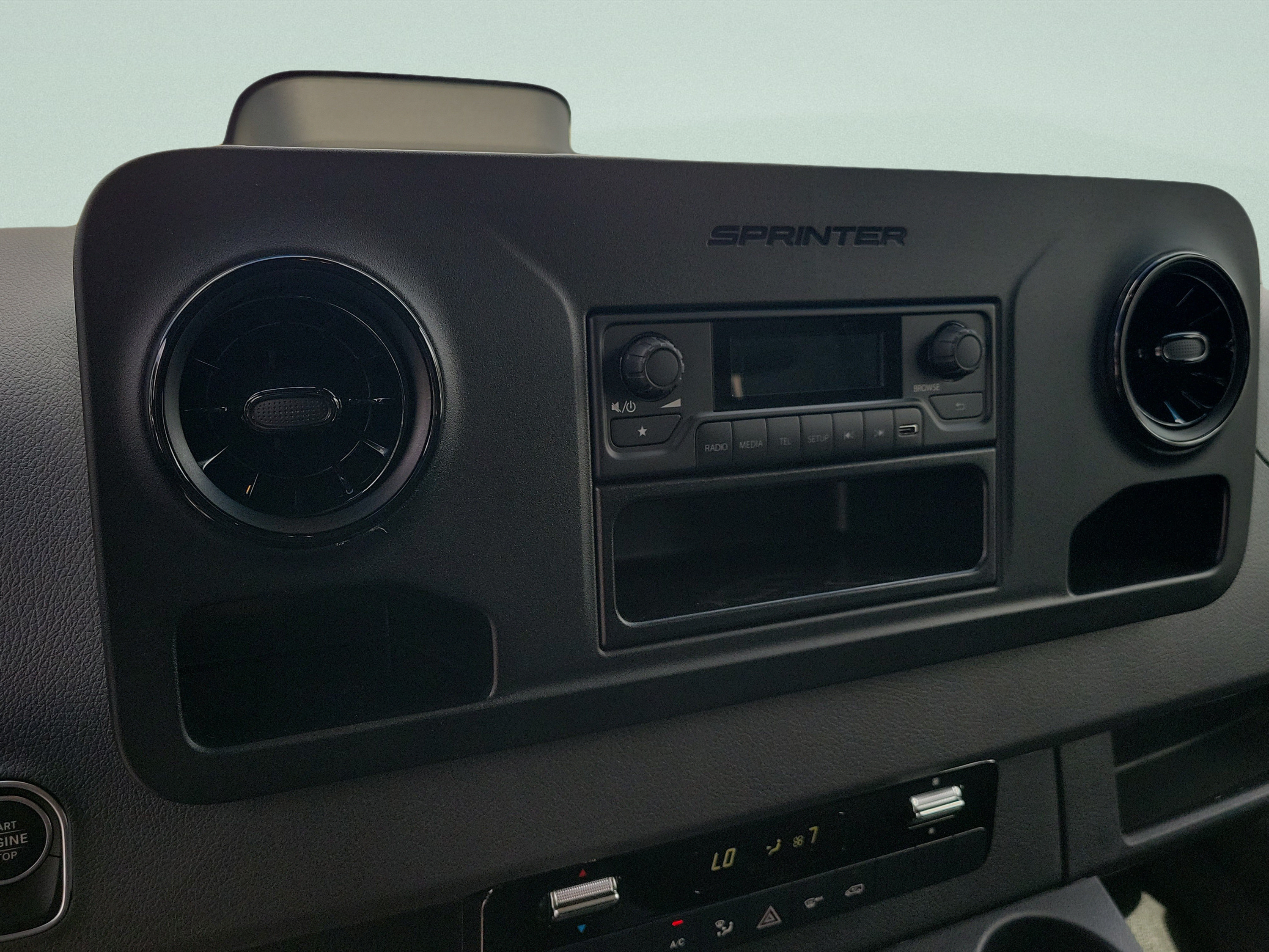New 2025 Mercedes-Benz Sprinter 2500 image 23