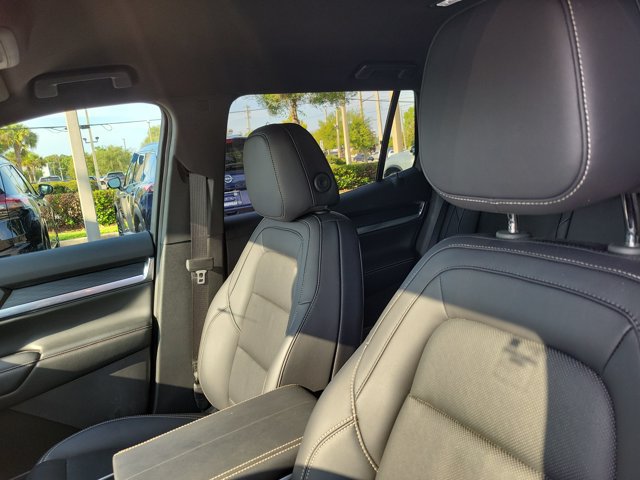Used 2025 GMC Terrain Elevation w/ Elevation Premium Package AWD/4WD image 20