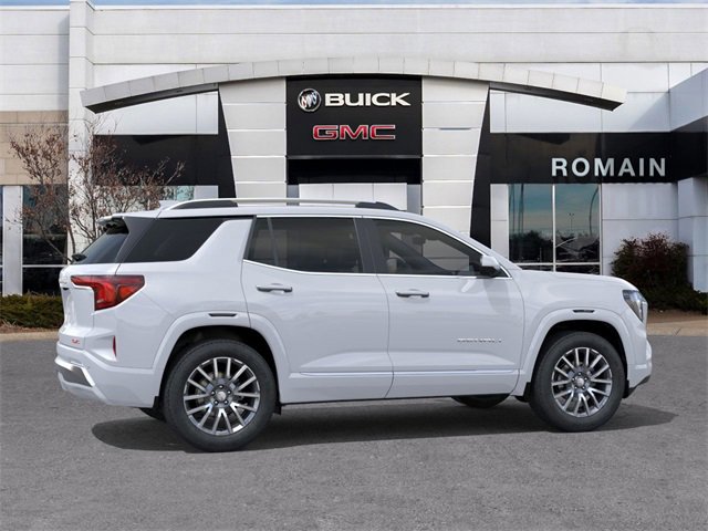 New 2026 GMC Terrain Denali w/ LPO, Floor Liner Package image 5