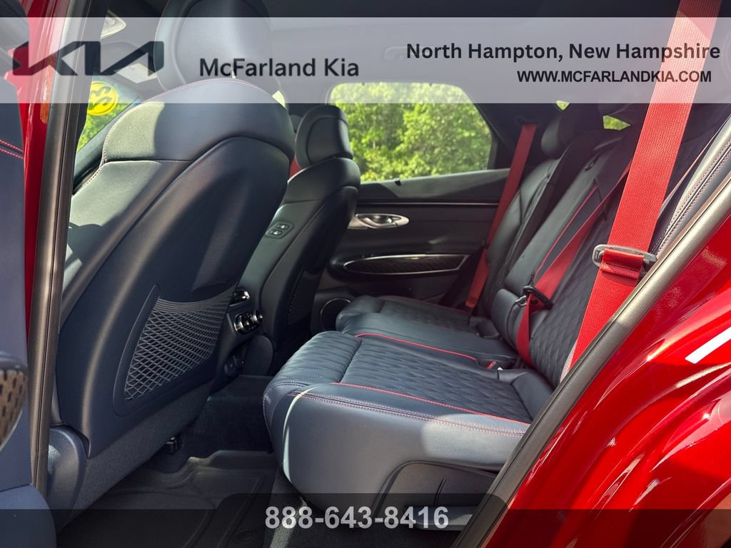 Used 2023 Genesis GV70 3.5T Sport w/ Sport Prestige Package AWD/4WD image 31