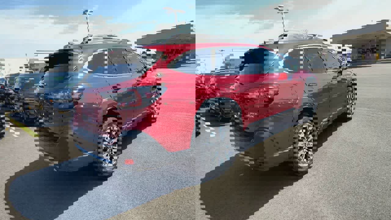 Certified 2023 Subaru Outback Limited image 8