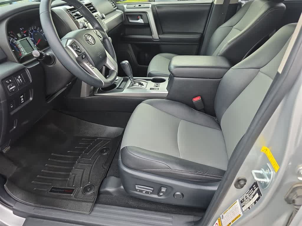 Used 2016 Toyota 4Runner SR5 Premium AWD/4WD image 15