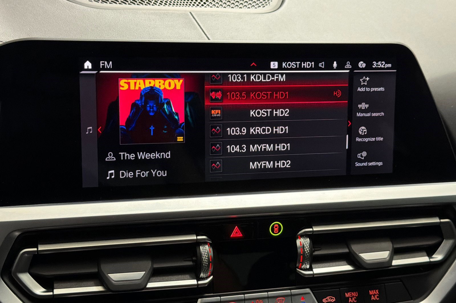 Used 2023 BMW M4 CSL image 21