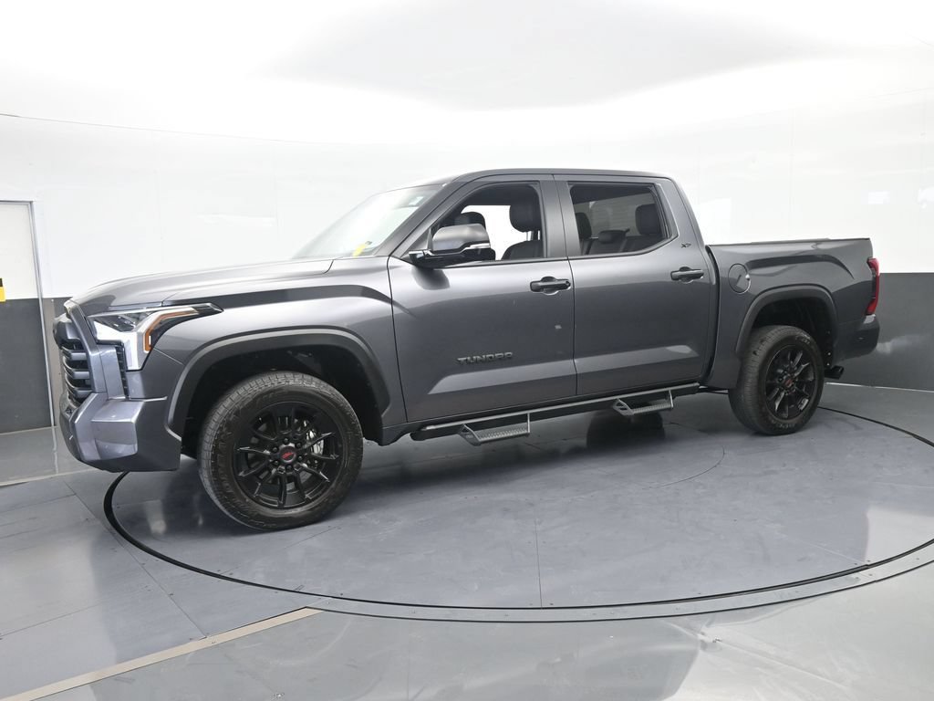 Used 2025 Toyota Tundra SR5 w/ SR5 Convenience Package AWD/4WD image 2